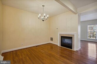 2481 Walnut Rocker Ln in Herndon, VA - Building Photo - Building Photo