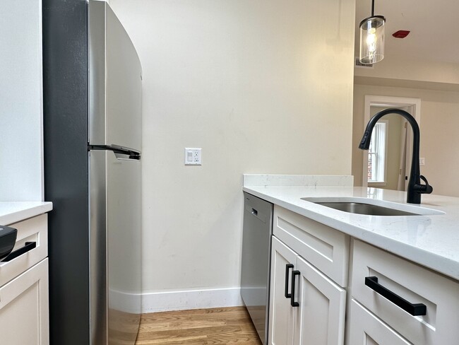 70 N Margin St, Unit 3R in Boston, MA - Building Photo - Building Photo