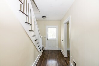 221 E Mosley St in Ann Arbor, MI - Building Photo - Building Photo