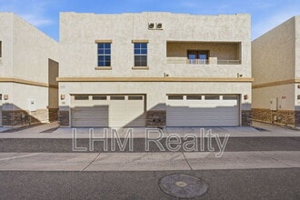 15818 N 25th St in Phoenix, AZ - Building Photo - Building Photo