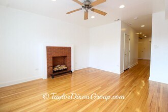 2016 E 68th St in Chicago, IL - Building Photo - Building Photo