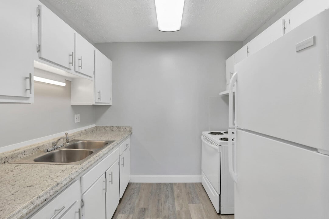 Pleasant View Apartments in Fredericktown, OH - Building Photo