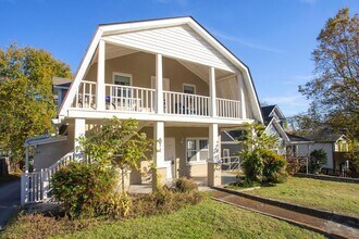 611 S 14th St-Unit -Unit B in Nashville, TN - Foto de edificio - Building Photo