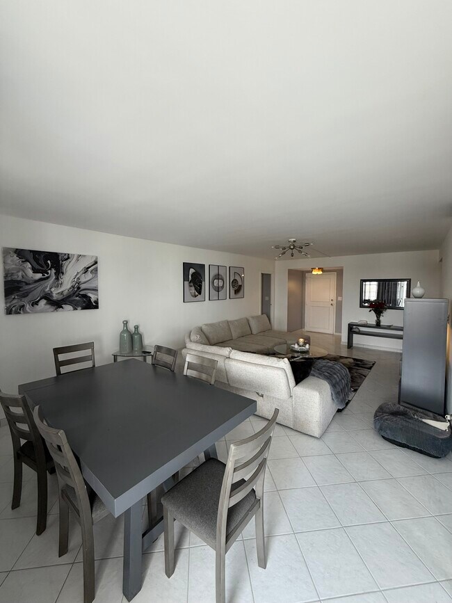 250 174th St in Sunny Isles Beach, FL - Building Photo - Building Photo
