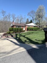 3295 Woodhaven Dr in Murrysville, PA - Building Photo