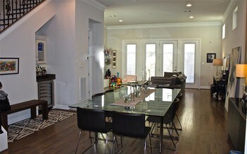 3717 Newhouse St in Houston, TX - Building Photo - Building Photo