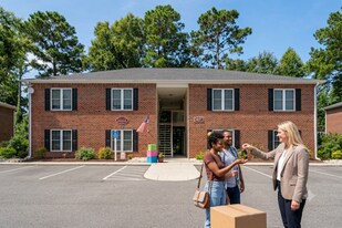 3687 Clay Pond Rd in Myrtle Beach, SC - Building Photo