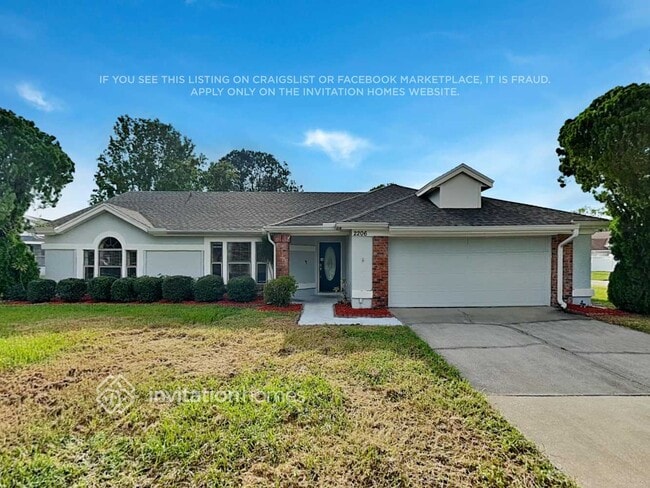 property at 2206 Fairmont Cir
