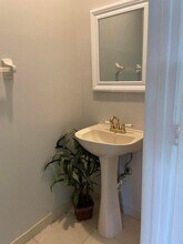 274 River Bluff Ln in Royal Palm Beach, FL - Building Photo - Building Photo