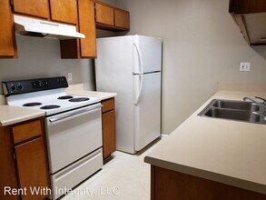 227 Dixie Dr in Tallahassee, FL - Building Photo - Building Photo