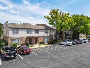 Eastgate Apartments in Tulsa, OK - Building Photo - Building Photo