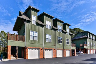Alpha Mill in Charlotte, NC - Foto de edificio - Building Photo