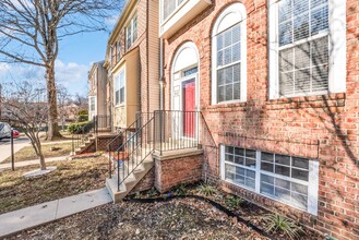 1947 Beecham Ct in Bowie, MD - Building Photo - Building Photo