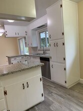 1330 Pacific Ave in Santa Rosa, CA - Building Photo - Building Photo