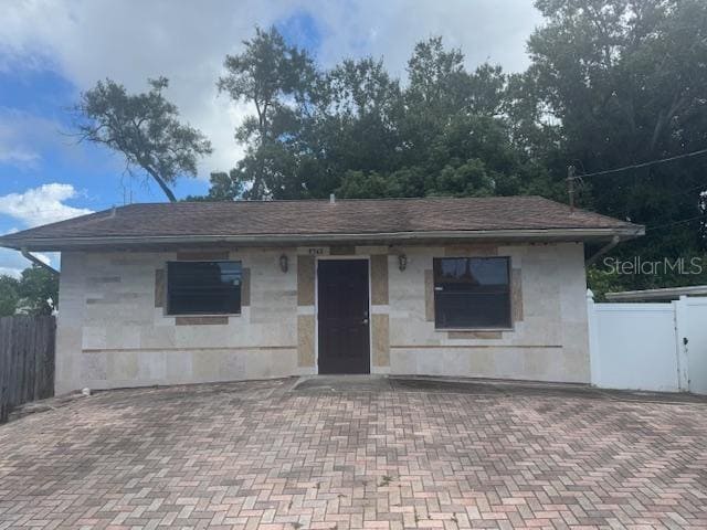 2743 Pine Tree Ln