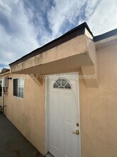 7053 Lindley Ave in Los Angeles, CA - Building Photo - Building Photo