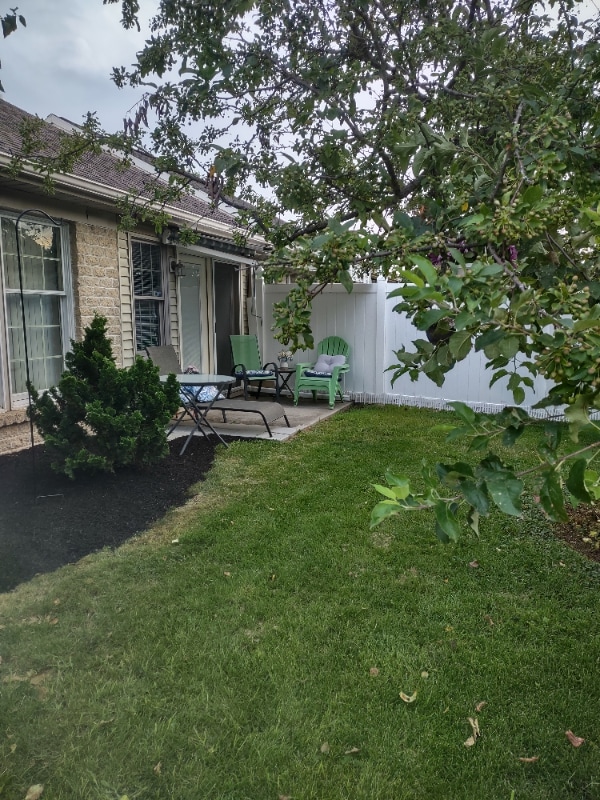 property at 14 Sanibel Ln