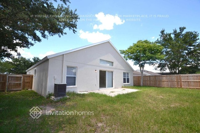 12215 Dawn Vista Dr in Riverview, FL - Building Photo - Building Photo