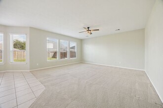 24710 Hikers Bend Dr in Katy, TX - Building Photo - Building Photo