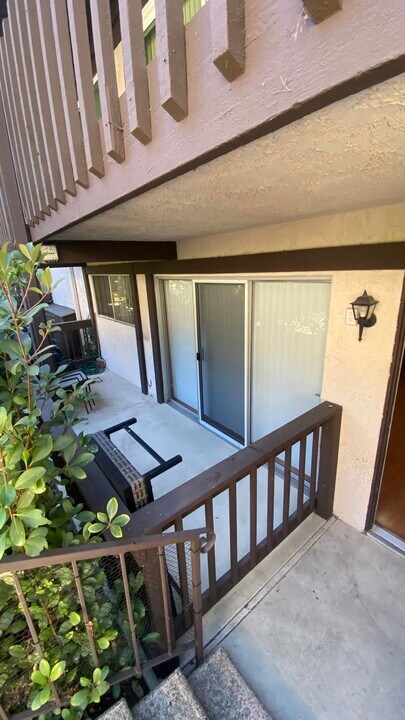 322 S Miraleste Dr in San Pedro, CA - Foto de edificio