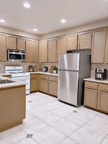 7640 Sierra Paseo Ln in Las Vegas, NV - Building Photo