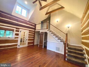 5080 Harvest Ln in Marshall, VA - Foto de edificio - Building Photo