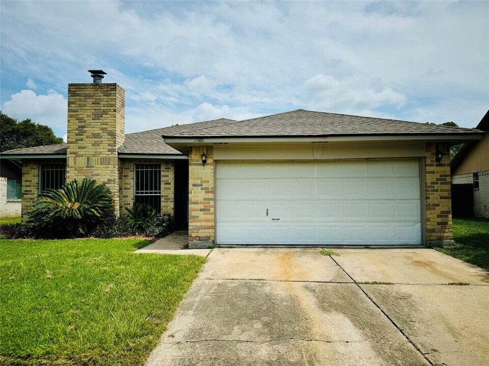 15603 Raven Trail in Missouri City, TX - Building Photo