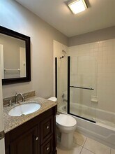 16369 Malibu Dr, Unit 53 in Weston, FL - Foto de edificio - Building Photo