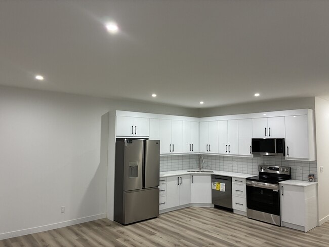 7814-7891 91 St in Grande Prairie, AB - Building Photo - Building Photo