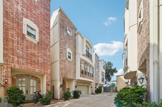 5636 Kiam St in Houston, TX - Building Photo - Building Photo