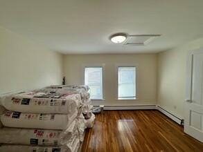 47 Orchard St, Unit 3 in Medford, MA - Building Photo - Building Photo