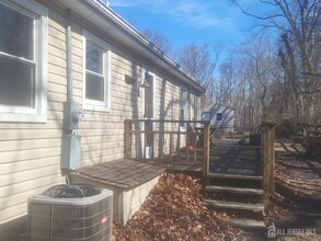 77 Maxim Rd in Howell, NJ - Building Photo - Building Photo