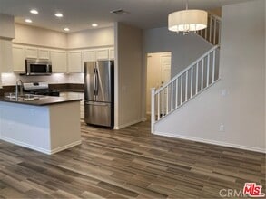 27030 Victoria Ln in Santa Clarita, CA - Building Photo - Building Photo