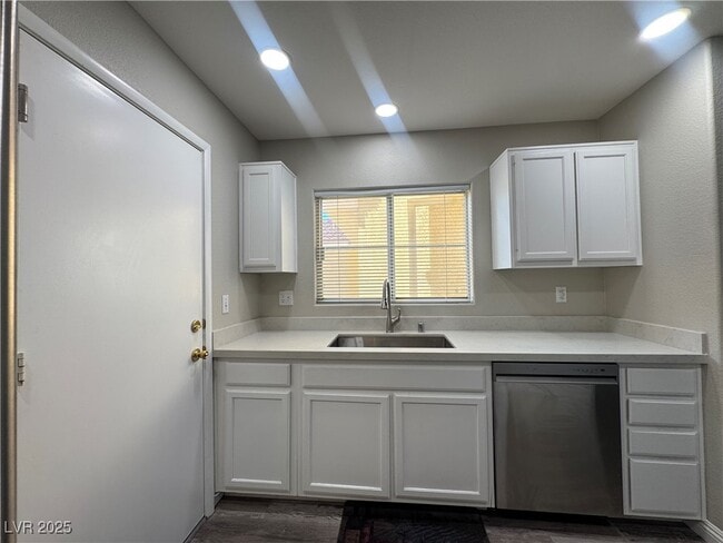 property at 3549 Casa Real Way
