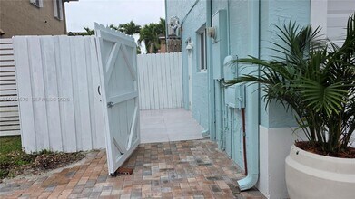 14552 SW 158th Ct in Miami, FL - Building Photo - Building Photo