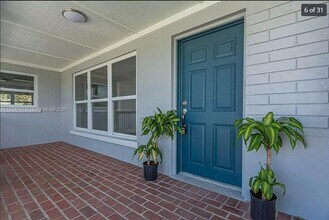 2805 13th St in Vero Beach, FL - Building Photo - Building Photo