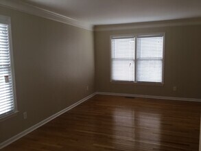 7 Oleander Pt in Greensboro, NC - Building Photo - Building Photo