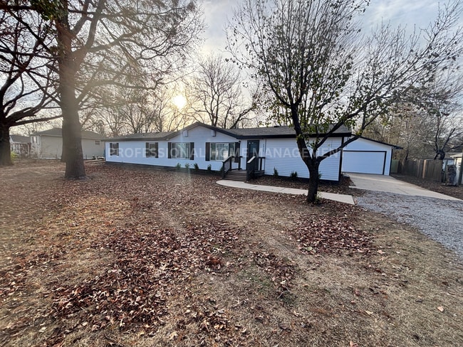 property at 6929 W 49th St N