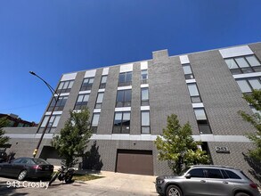943 N Crosby St in Chicago, IL - Building Photo - Building Photo