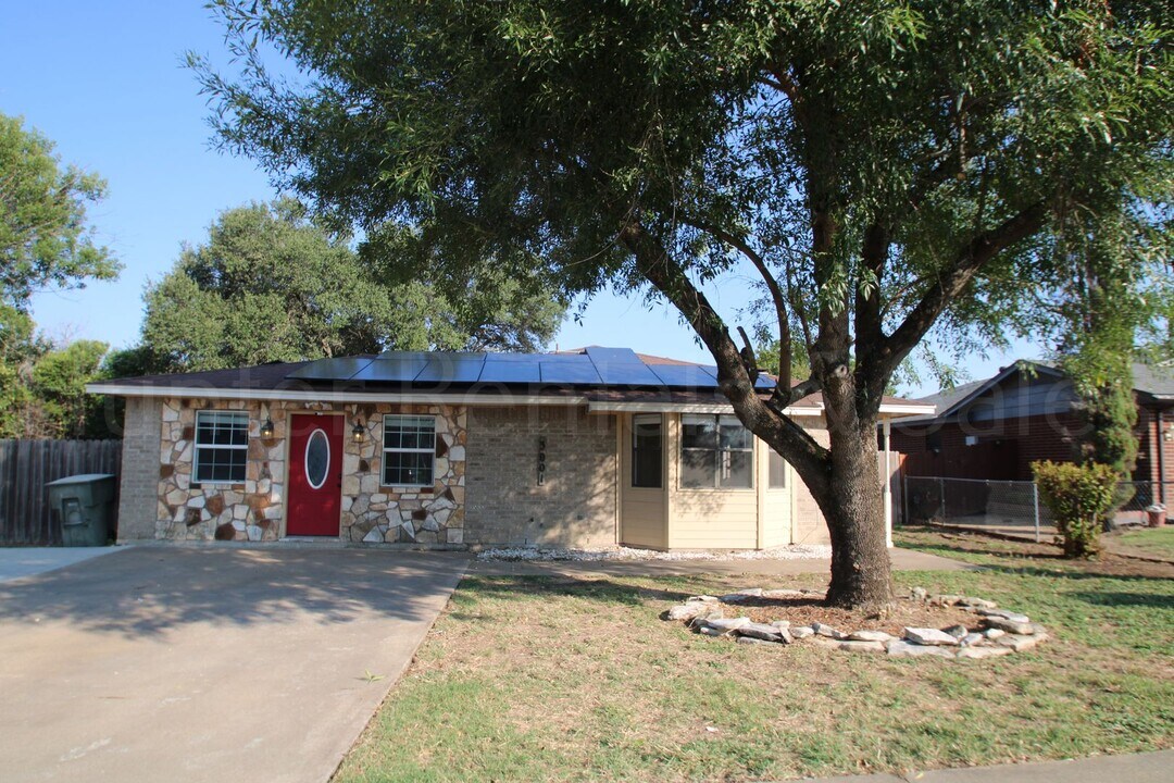 3001 Little Nolan Rd in Killeen, TX - Building Photo
