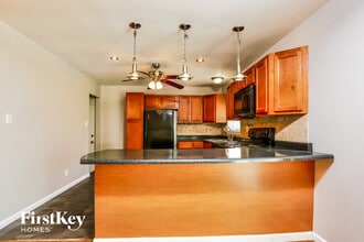 12840 Verwood Dr in Florissant, MO - Building Photo - Building Photo