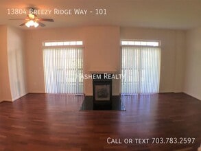 13804 Breezy Ridge Way in Woodbridge, VA - Building Photo - Building Photo