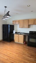 907 W 71st St in Chicago, IL - Building Photo - Building Photo