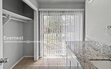 16714 Townes Rd in Friendswood, TX - Building Photo - Building Photo