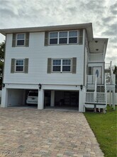 254 Palermo Cir in Fort Myers Beach, FL - Building Photo - Building Photo