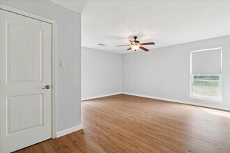 108 River View Rd in Liberty Hill, TX - Building Photo - Building Photo