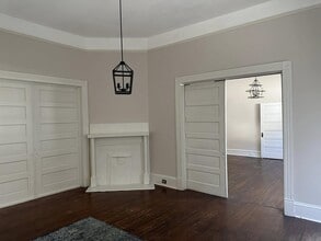 2534 NAPIER AVE, Unit Right in Macon, GA - Foto de edificio - Building Photo