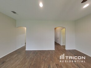 3107 White Horse Ct in Granbury, TX - Building Photo - Building Photo