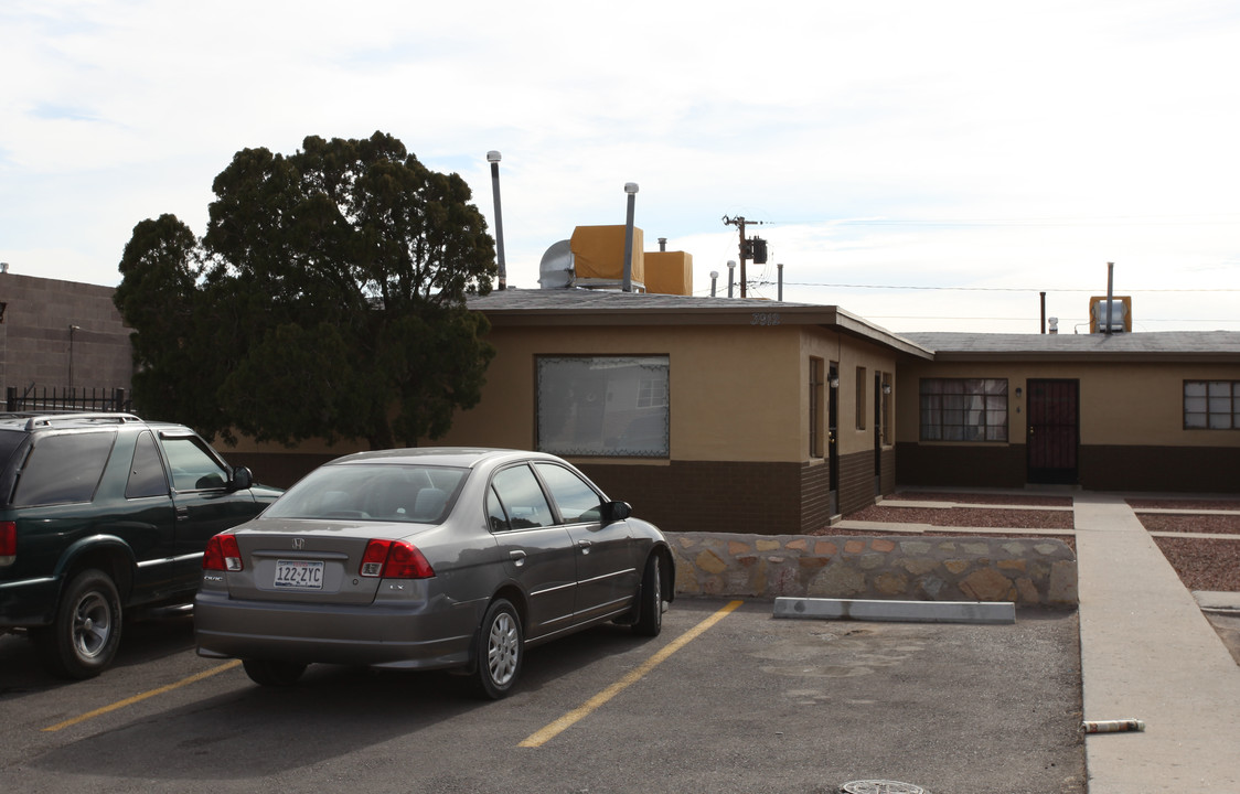 3910 Memphis Ave in El Paso, TX - Building Photo