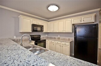 1255 N Rupple Rd in Fayetteville, AR - Building Photo - Building Photo